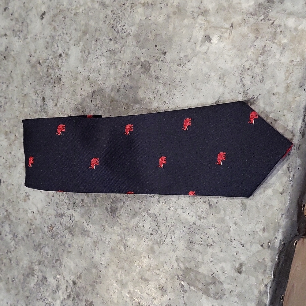 Vogue Tie with Elephants